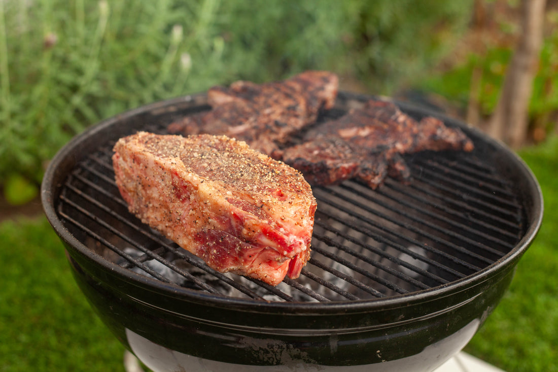 Bistec a la Parrilla con Costra de Pimienta