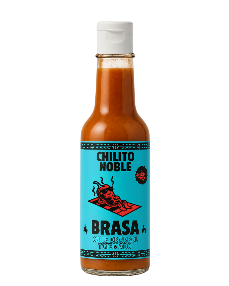 Botella de salsa Brasa Chilito Noble con sabor ahumado.